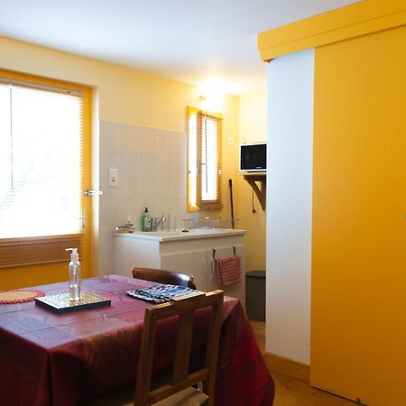 Studio Calme Et Chaleureux Apartment Brive-la-Gaillarde Exterior photo